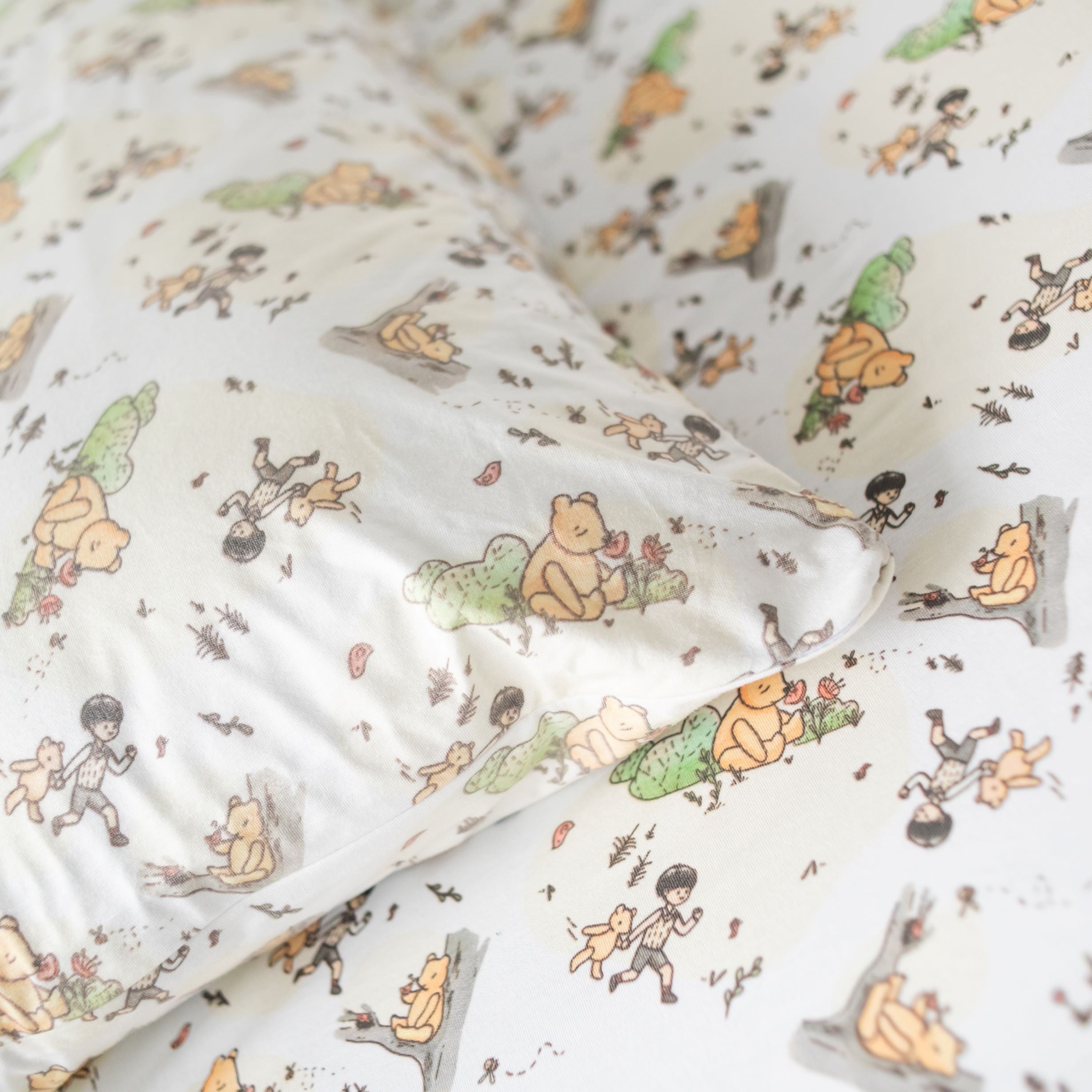 No-Leak Bamboo Pillow Case | Classic Pooh